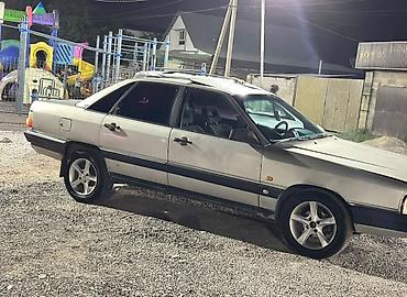 Audi 100: 1987 г., 2.3 л, Механика, Бензин, Седан