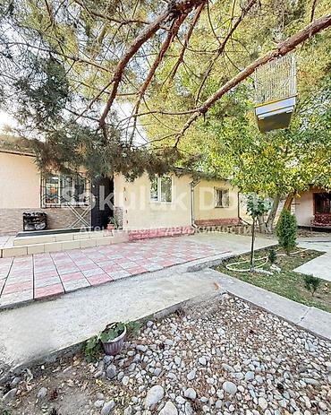 Продажа коттеджей и домов: 🏠Продается дом в с. Сокулук 🟡Комнаты: 5 🟡 Участок: 7,5 соток 🟡 — 5