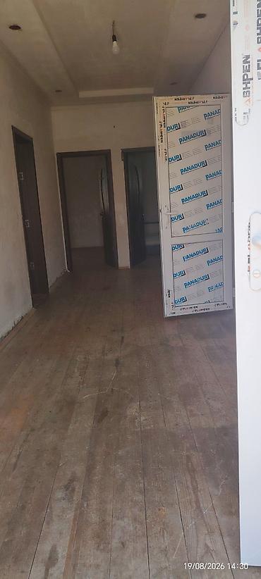 xirdalanda ev: Hovsan kanecni kiraye verlir Həyət evi daş üzlü fasadla tikilib və — 3