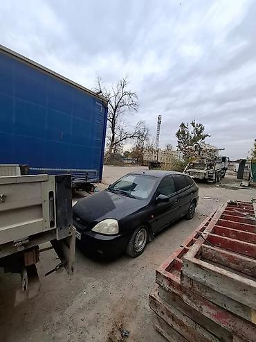 с пробегом: LIFAN Breez: 2004 г., Механика, Бензин, Лифтбек — 5
