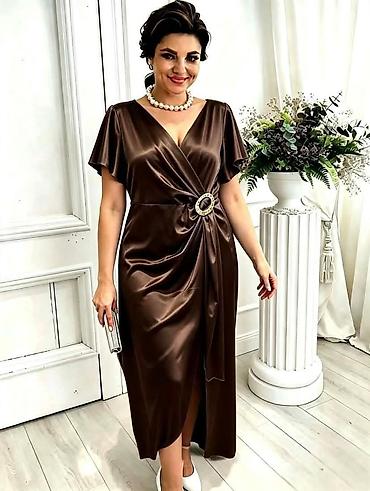 haljine veće veličine: Haljine za punije, saten
Cena 3500
Vel.do 5xl
V28 — 3