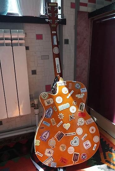 Gitaralar: Freeman Guitars FRFG96 NEQ elektro-akustik gitara İlk sahibi mənəm — 2