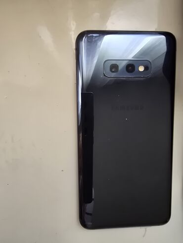 samsung galaxy a7 cena: Samsung Galaxy S10e, 128 GB, bоја - Crna, Dual SIM