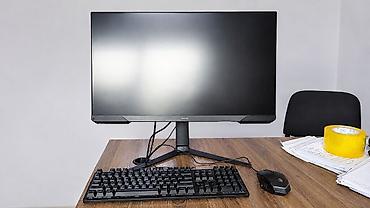 Игровой компьютерный комплект: монитор Samsung, клавиатура с