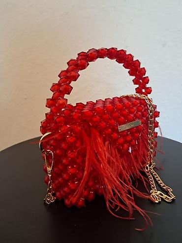 Классические сумки: Ручная работа. Сумочка из бусин. С таким аксессуаром вас заметят — 2