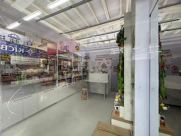 Продажа бутиков: Продажа бутиков Островок в ТЦ, 15 м², 2 этаж — 3