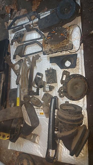 Другие детали салона: W124 Ешка
мелочи разные
цены от 200 сом
уточняйте по Ватсаппу — 11