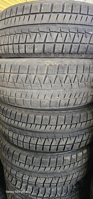 Шины: Шины 225 / 60 / R 16, Зима, Б/у, Комплект, Легковые, Япония, Bridgestone