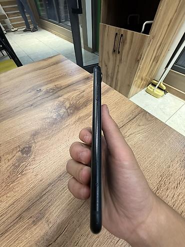 Apple iPhone: IPhone Xr, Б/у, 128 ГБ, Черный, 76 % — 2
