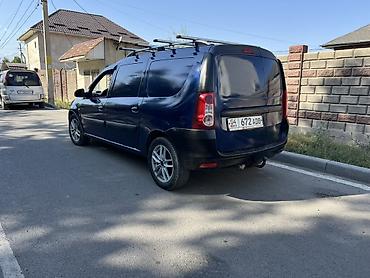 sprinter 2 2: Продается компактный фургон/универсал темно‑синего цвета с черными — 8