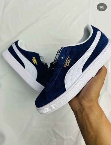 розовые кроссовки: Продаю кеды Puma suede в идеальном состоянии носил 2-3раза