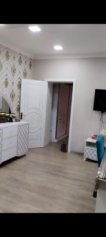 Həyət evləri və villaların satışı: Bakıxanov qəs. 3 otaqlı, 100 kv. m, Orta təmir — 9