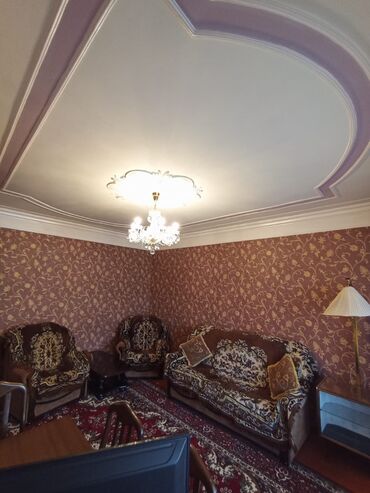 Köhnə tikili: Gəncə şəhəri, Abbas Səhhətdə 9 mərtəbənin 7ci mərtəbəsində yerləşən 3 — 2