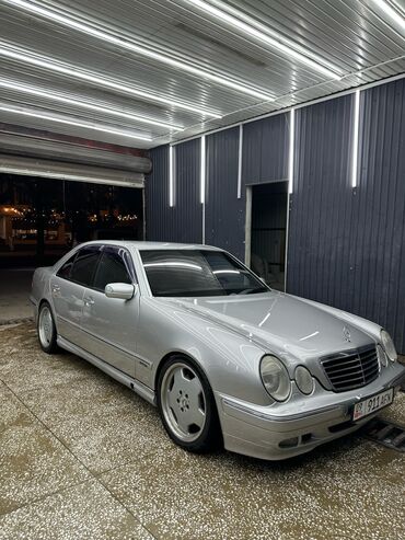 лобовое стекло на мерс 124: Mercedes-Benz E-Class: 2001 г., 5.5 л, Автомат, Бензин, Седан