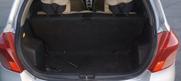 Toyota: Toyota Vitz: 2005 г., 1 л, Вариатор, Бензин, Хэтчбэк — 14