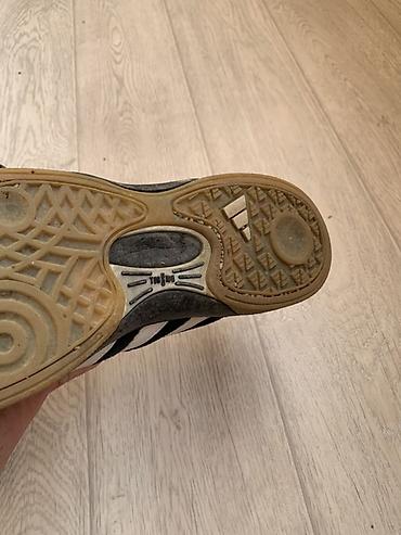 часы жогорку кенеш: Adidas Handball Spezial — классические кроссовки в черно‑белой — 4