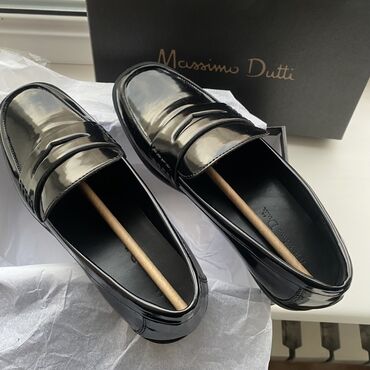 спортивные мокасины: Лоферы, 39, Massimo Dutti, Новый, цвет - Черный, Самовывоз, Бесплатная доставка, Платная доставка