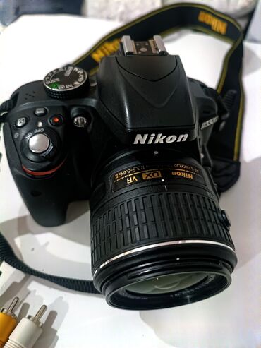 nikon d3000 zerkalka: Продаю фотоаппарат, пользовались пару раз, состояние новый