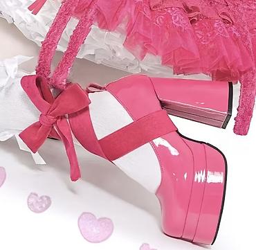 Туфли: Продам яркие розовые туфли на платформе 💗 ✨ Характеристики: * Цвет — 3