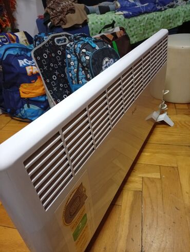Kaloriferi: Električni konvektor Ballu. oko 84 48 sa zidnim nosačem. 1000 w i — 3
