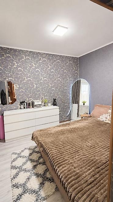 бишкнк: 🏠 ПРОДАЁТСЯ ПОЛДОМА 📍 Рабочий городок, Бишкек Уютный и просторный — 5
