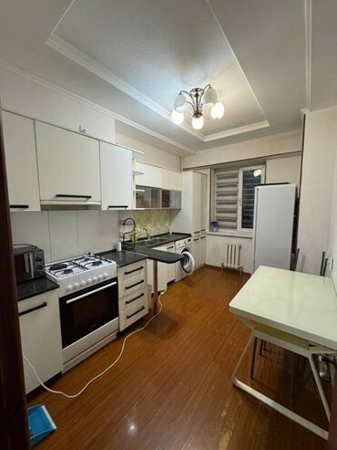 Долгосрочная аренда квартир: 3 комнаты — 9