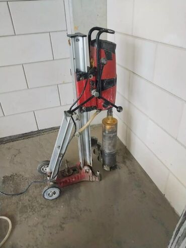 saclarin keratinle acilmasi: Beton kesen beton deşen karotla deliyin açılmasi senarizle şovarezle
