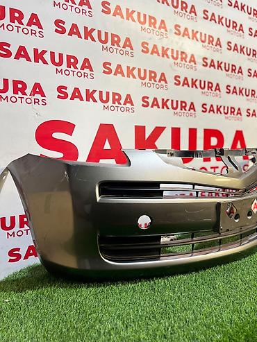 raf simons: Бампер Toyota, Б/у, Оригинал — 2
