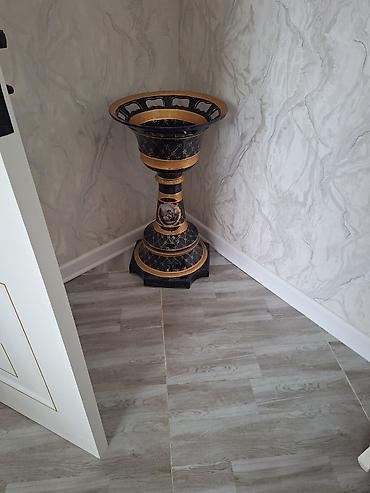 Bir vaza, Keramika