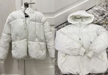 Демисезонные куртки: Белая куртка б/у Размер S-M Без пятен, горло максимально закрыто