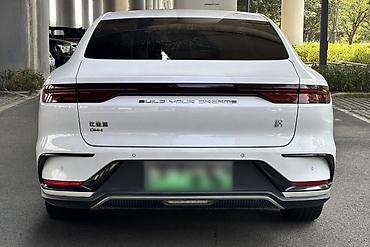BYD: BYD Han: 2022 г., Гибрид, Седан — 2