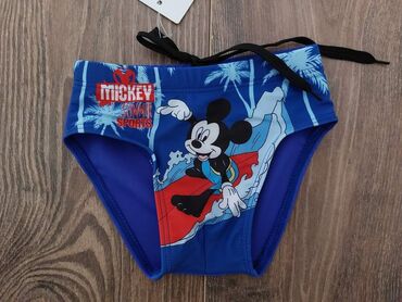 Ostala dečija odeća: Dečiji kupaći kostimi
Cena 1150 din — 10