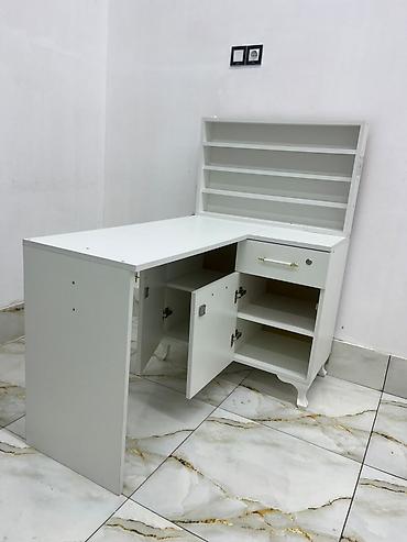 meftil satisi: 2 ədəd manikür masası satılır. 1i 150 Azn. 2 ay işlənib yeni kimidir — 3