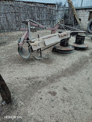 Traktorlar: Traktor Yumz 6L, 1980 il, 364 at gücü, motor 4 l, İşlənmiş -da lalafo.az — 8 Traktorlar: Traktor Yumz 6L, 1980 il, 364 at gücü, motor 4 l, İşlənmiş — 8