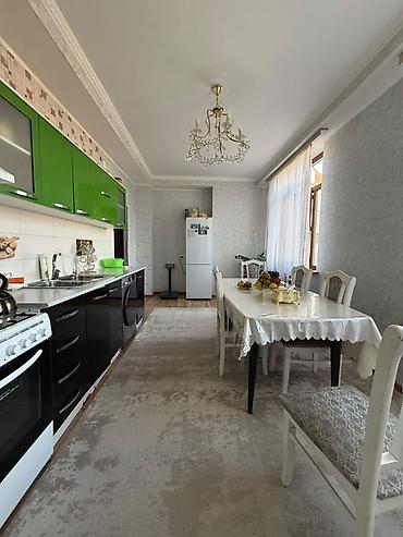 Батирлер: 3 бөлмө, 95 м², 4 кабат, Косметикалык оңдоо — 4