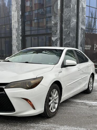 Toyota: Toyota Camry: 2016 г., 2.5 л, Вариатор, Гибрид, Седан