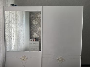 paltar skaf: İşlənmiş, 2 qapılı, Güzgülü, Ağ, Kupe, Düz dolab — 1