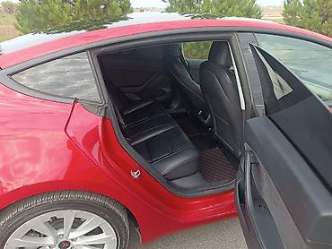 tesla y: Tesla Model 3: 0.1 l | 2022 il 145000 km Sedan — 6