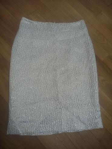Ağ rəngli zərli ətək Ölçü: 38 2 dəfə geyinilib - Model: qələm (pencil)