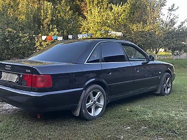 Audi A6: 1995 г., 2.6 л, Механика, Газ, Седан — 4