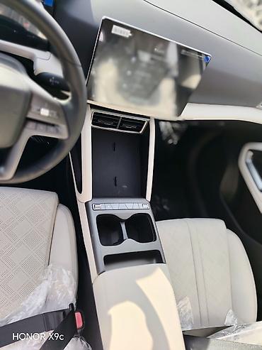 BYD: BYD Yuan Up: 2025 г., Электромобиль, Кроссовер — 9