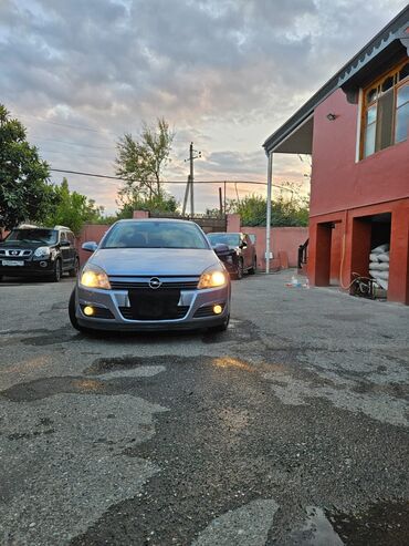 Opel: Opel Astra H – 5 qapılı hetçbek - Ban növü: hetçbek, 5 qapı - Rəng — 5