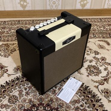 Səs gücləndiriciləri: Cort amplifier (gitara səs ucaldanı) Təzədir Karobkası ilə