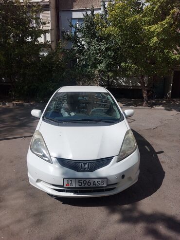 расрочкага машина алам: Honda Fit: 2009 г., 1.5 л, Автомат, Бензин, Хэтчбэк