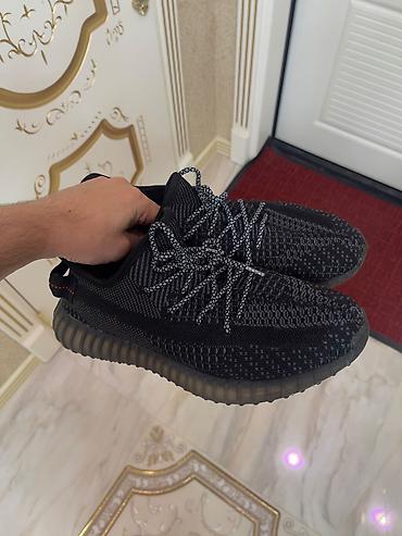 botinka 43: Adidas Yeezy Boost 350 V2 Black Ideal vəziyyətdədir (çox az — 2