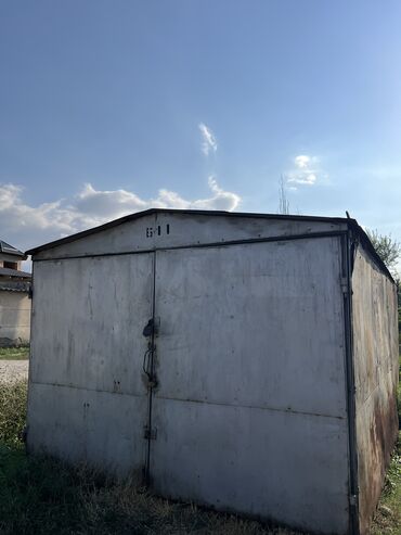 гараж бу: Срочно продается Гараж, длинна 6 метров, ширина 3 метра, состояние как