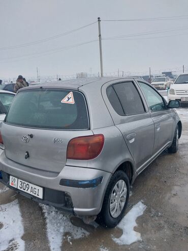 Toyota: Toyota Vitz: 2002 г., 1.3 л, Автомат, Бензин, Хэтчбэк — 6