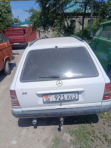 bye e5: Mercedes-Benz W124: 1993 г., Механика, Газ, Универсал — 7