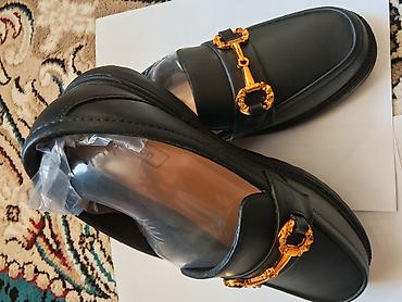 Mokasin və loferlər: Qadın loaferləri – qara, klassik dizayn - Material: hamarlanmış qara — 2
