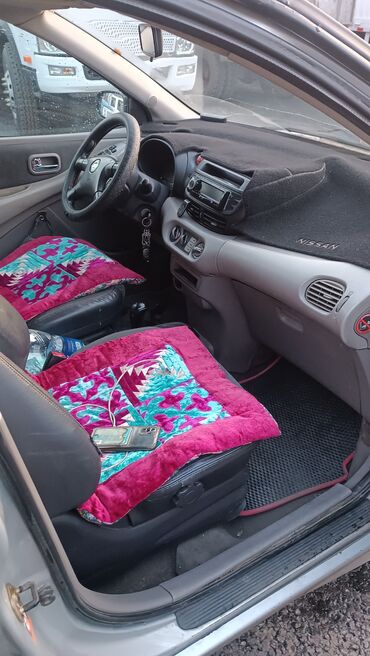 Nissan: Nissan Almera Tino: 2002 г., 2 л, Вариатор, Бензиновая, Хэтчбэк — 9